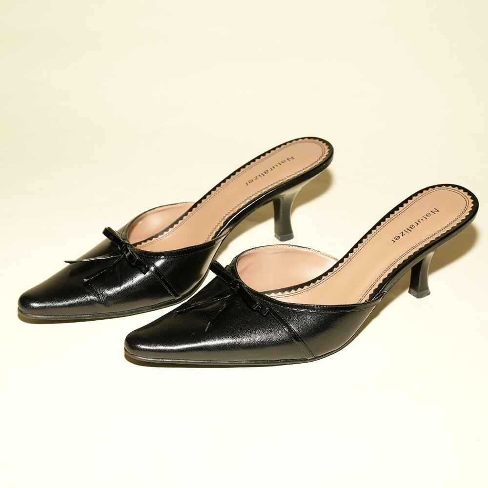 Naturalizer Black Leather Mule Heels Bow 9.5M 2.5” Kitten Heel - Picture 2 of 7